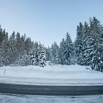 Leni's Mountain Frühstückspension 3*