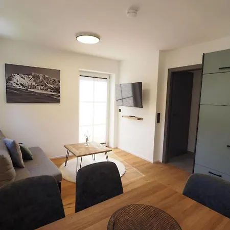 Bed & Breakfast Leni's Mountain 3*