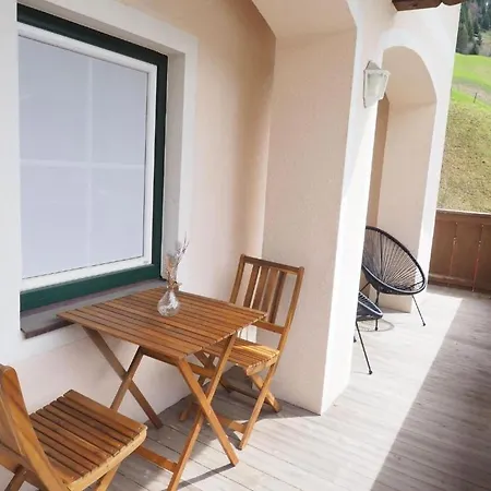 Bed & Breakfast Leni's Mountain 3*