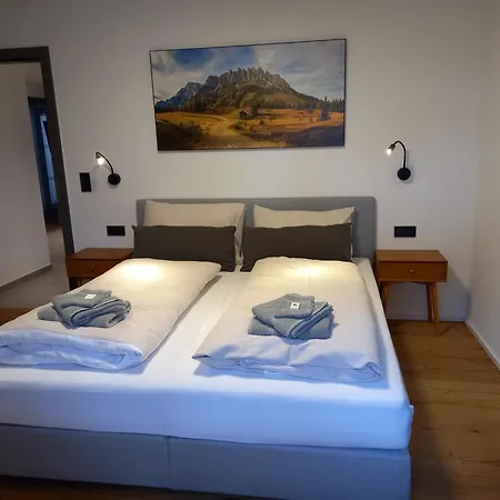 Leni's Mountain Bed & Breakfast *