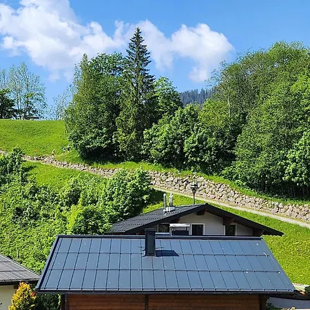 Leni's Mountain Frühstückspension